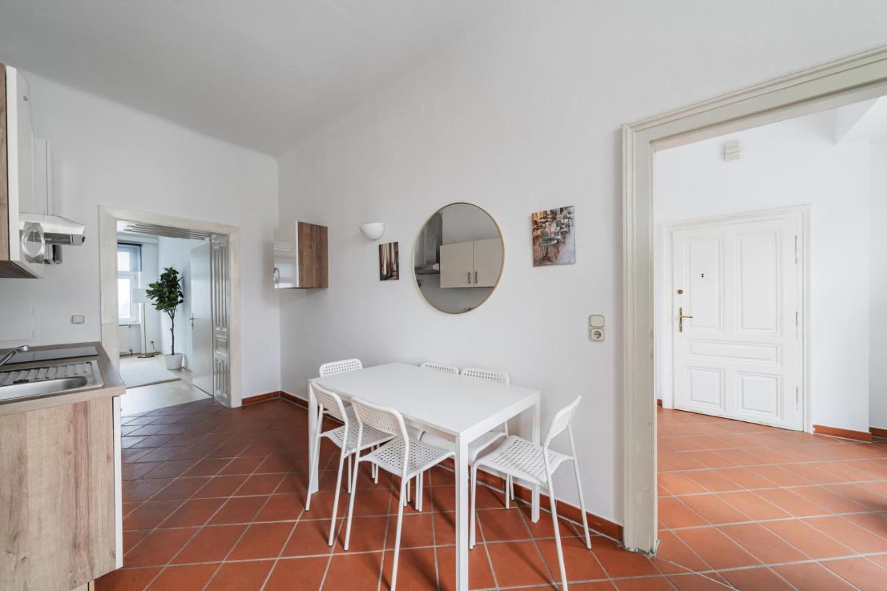 Stylisch Condo In Vienna'S 18Th District Exterior photo